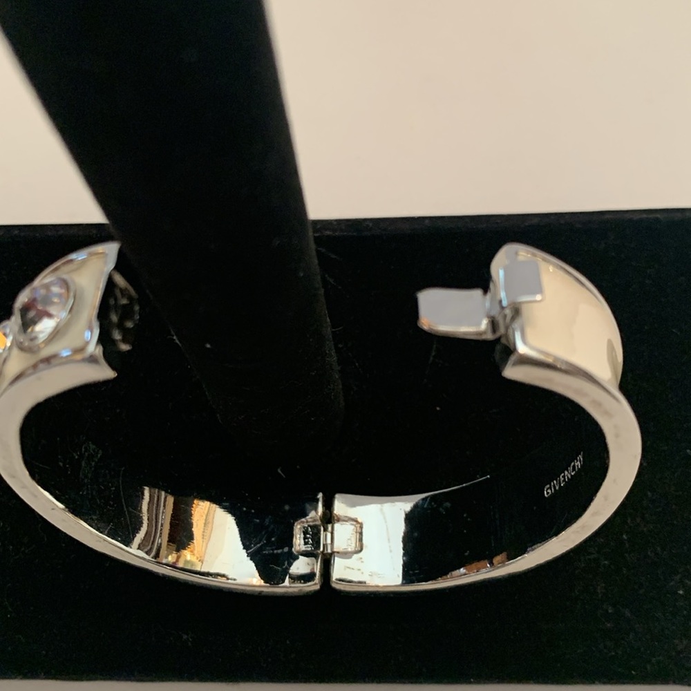 New Givenchy Bracelet Bangle/Cuff White Enamel/Si… - image 6